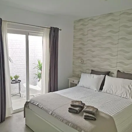 公寓 Luxury On The 宏达海滩