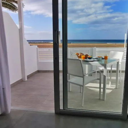 Luxury On The Appartamento Playa Honda (Lanzarote)